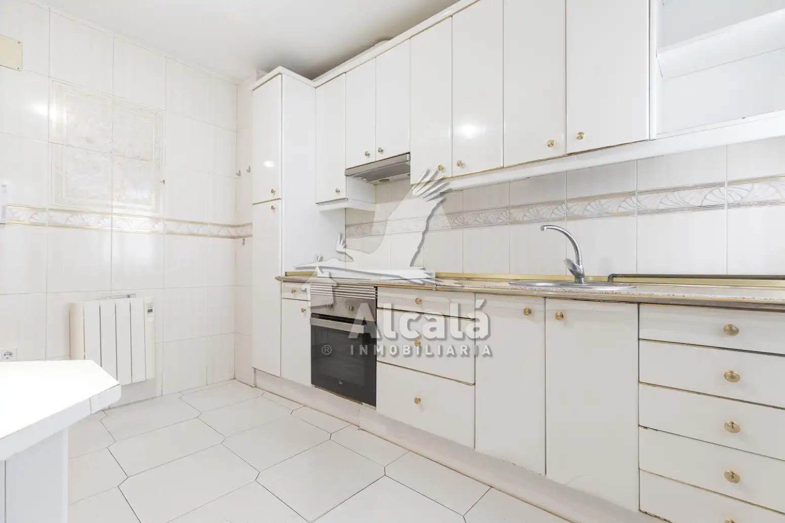Cocina de Piso en venta en Alcalá de Henares con Calefacción y Terraza
