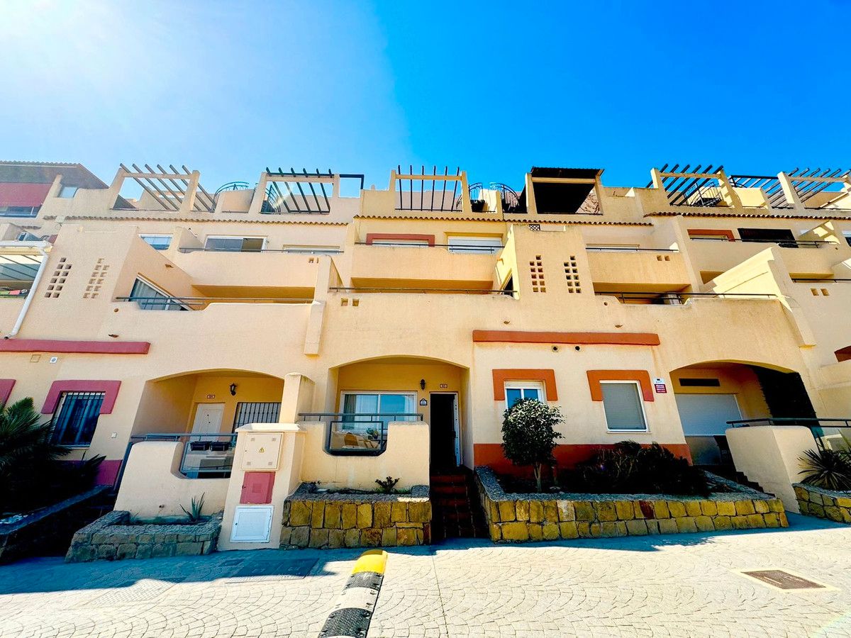 Vista exterior de Dúplex en venda en Mijas amb Aire condicionat, Terrassa i Traster