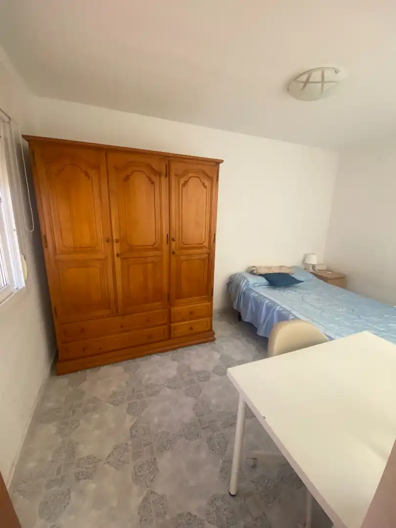 Habitación de Casa o chalet de alquiler en Málaga con Aire acondicionado, Terraza y Amueblado