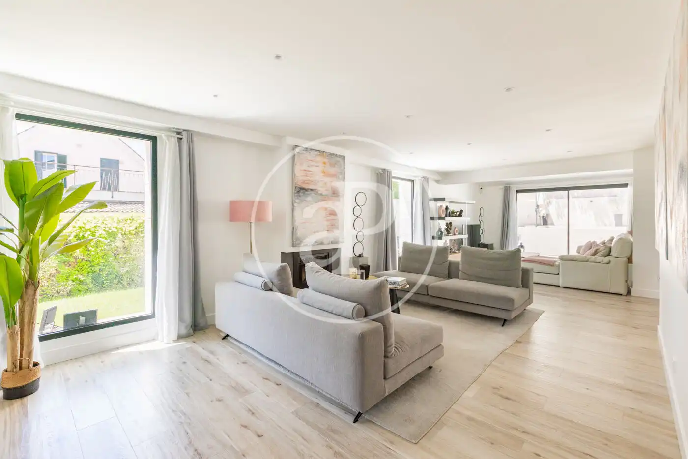 Wohnzimmer von Haus oder Chalet zum Verkauf in Pozuelo de Alarcón mit Klimaanlage, Heizung und Privatgarten