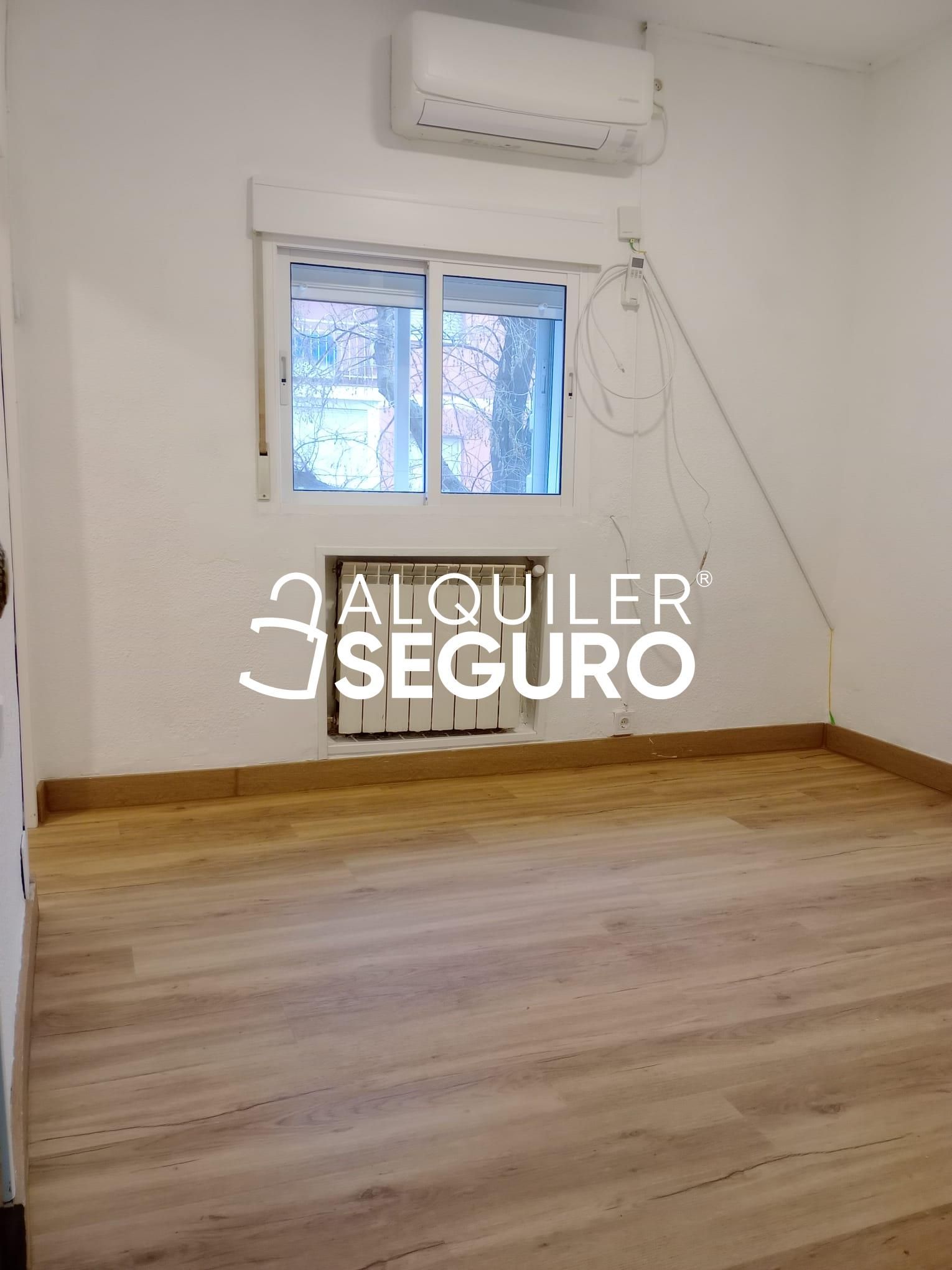 Dormitori de Pis de lloguer en  Madrid Capital amb Aire condicionat i Calefacció