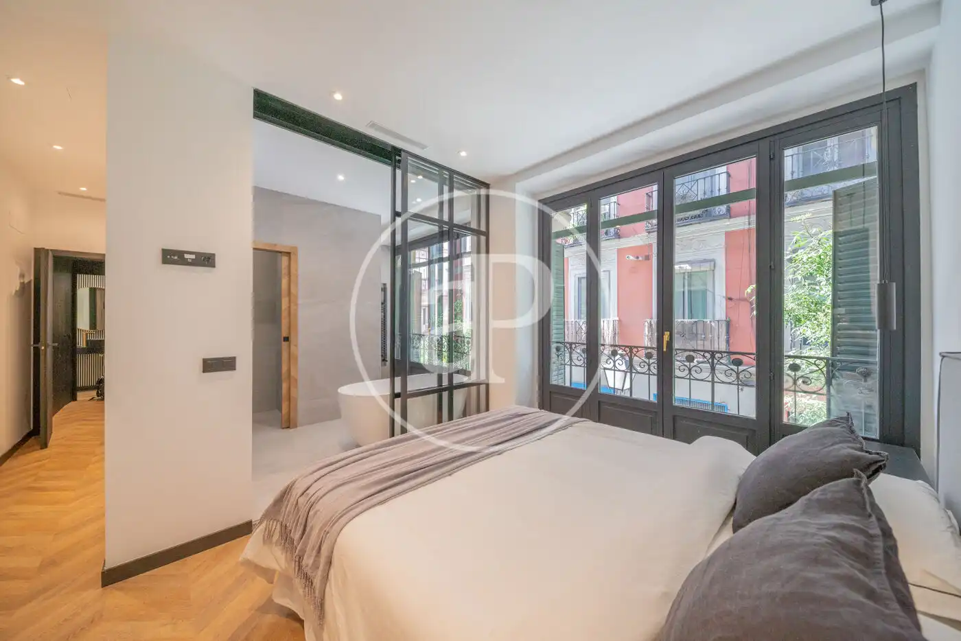 Bedroom of Flat for sale in Madrid  with Air Conditioner, Heating and Storage room