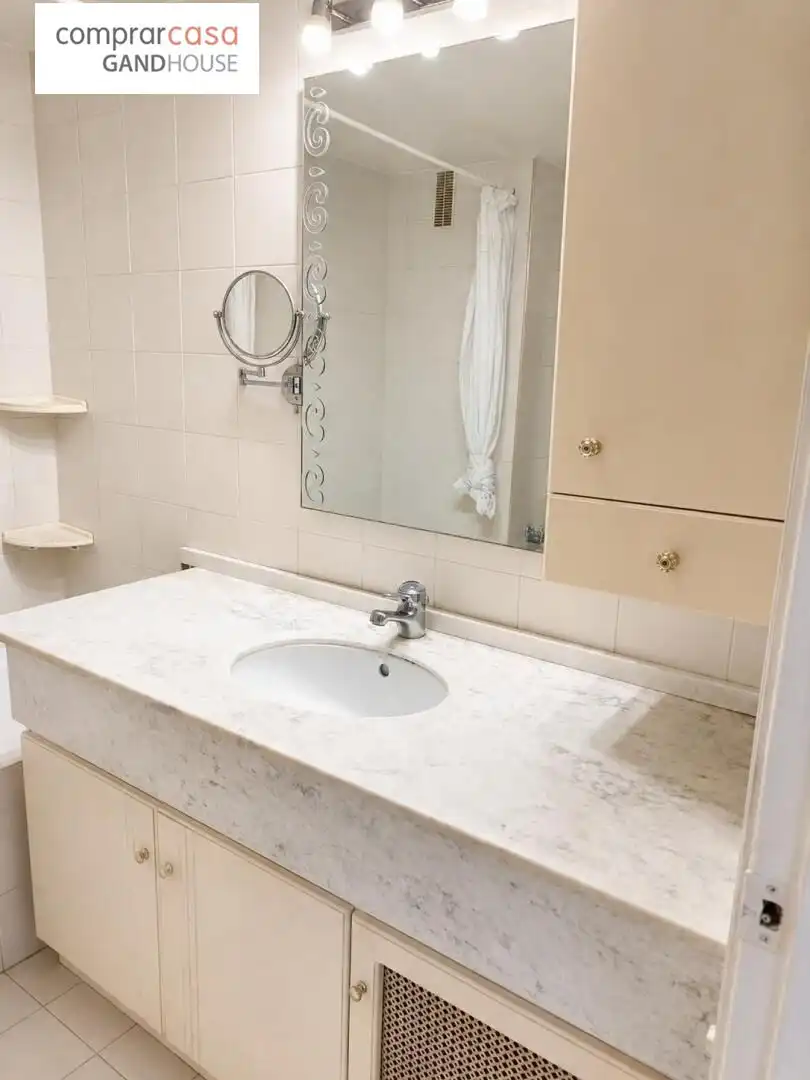 Bany de Pis en venda en Barcelona amb Aire condicionat, Calefacció i Parquet