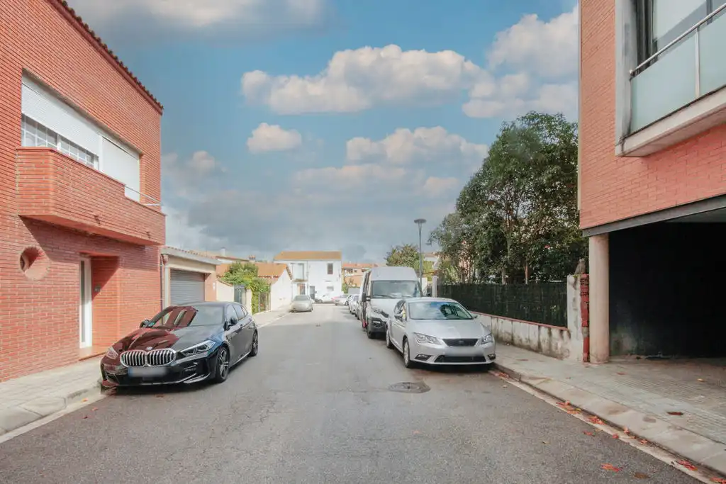 Flat for sale in C/ Enric Gayarre, La Roca del Vallès