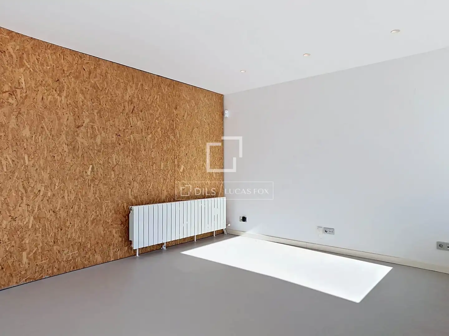 Haus oder Chalet zum Verkauf in Vilanova i la Geltrú mit Klimaanlage, Heizung und Privatgarten