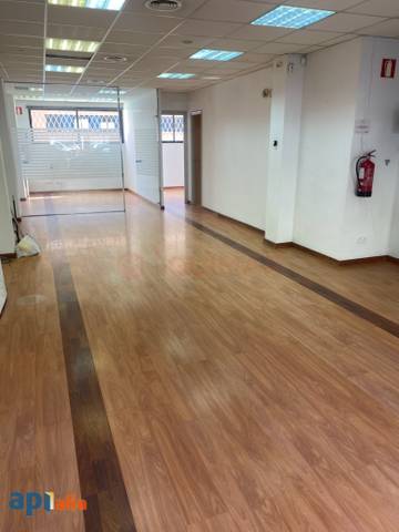 Local comercial en Venta en Sant Feliu de Llobregat - PASEO COMTE DE VILARDAGA en Mas Lluí