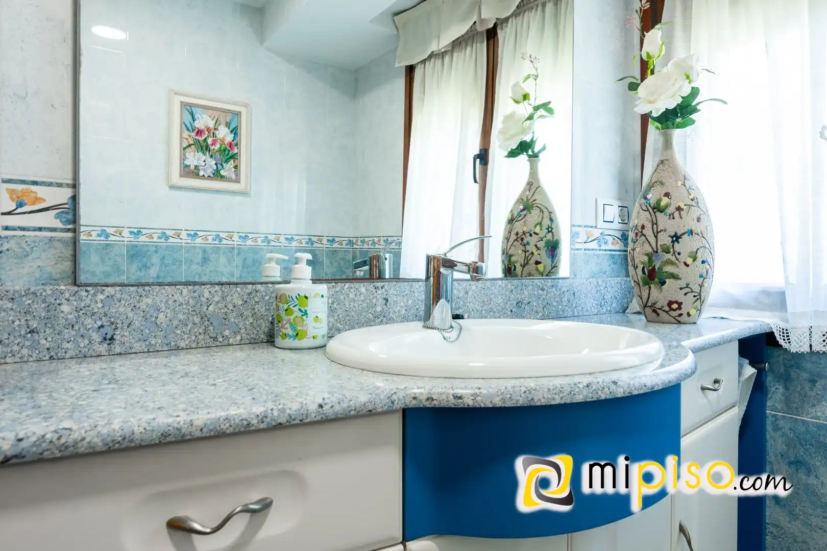 Baño de Casa o chalet en venta en Laredo con Calefacción y Jardín privado