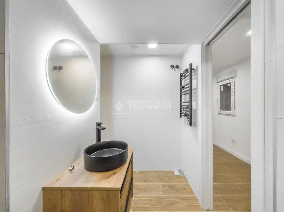Bathroom of Flat for sale in Leganés  with Storage room