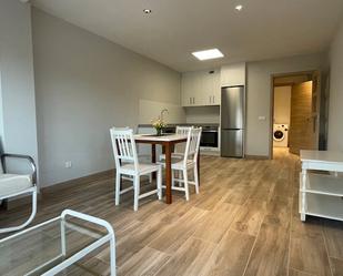 Menjador de Apartament de lloguer en Santander amb Calefacció, Moblat i Forn