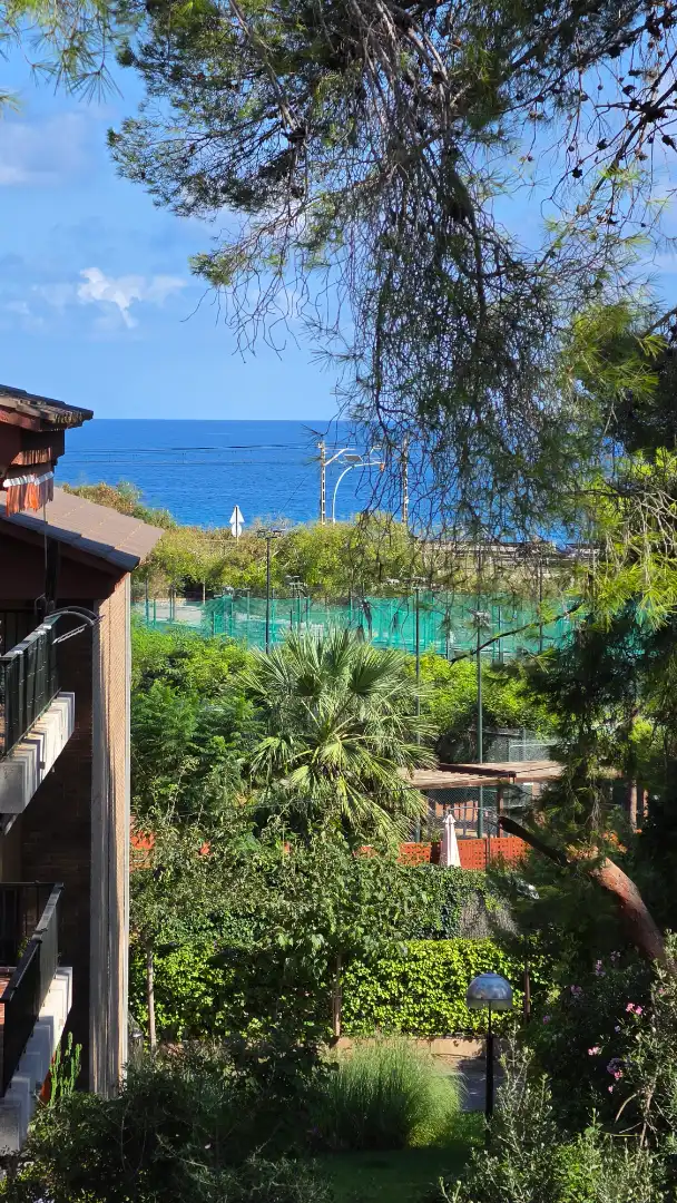 Jardín de Estudio en venta en Tarragona con Amueblado y Piscina comunitaria