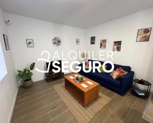 Sala d'estar de Estudi de lloguer en  Madrid Capital amb Aire condicionat