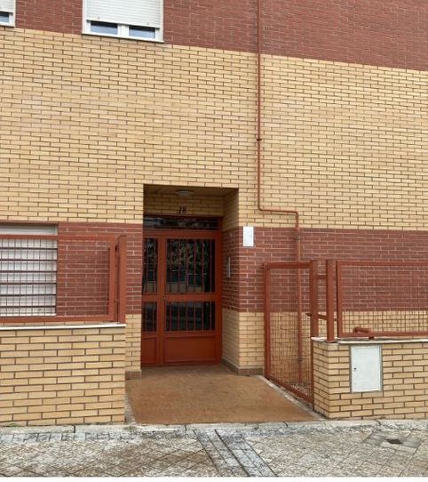 Foto 2 de Pis en venda a Calle Laguna de Arcas, 20, Santa María de Benquerencia, Toledo Capital