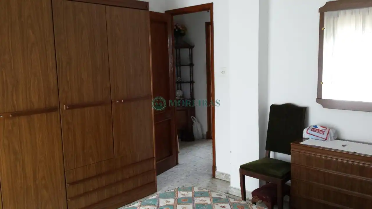 Habitación de Casa o chalet en venta en Ourense Capital  con Calefacción y Jardín privado