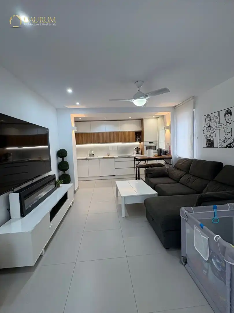 Wohnzimmer von Wohnung zum Verkauf in Marbella mit Klimaanlage, Heizung und Terrasse