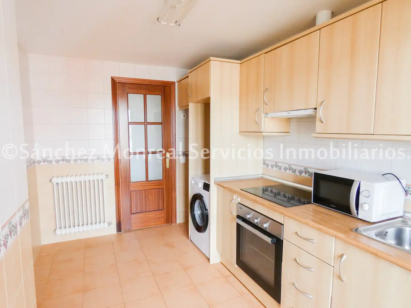 Cocina de Piso en venta en Alcázar de San Juan con Calefacción, Horno y Balcón