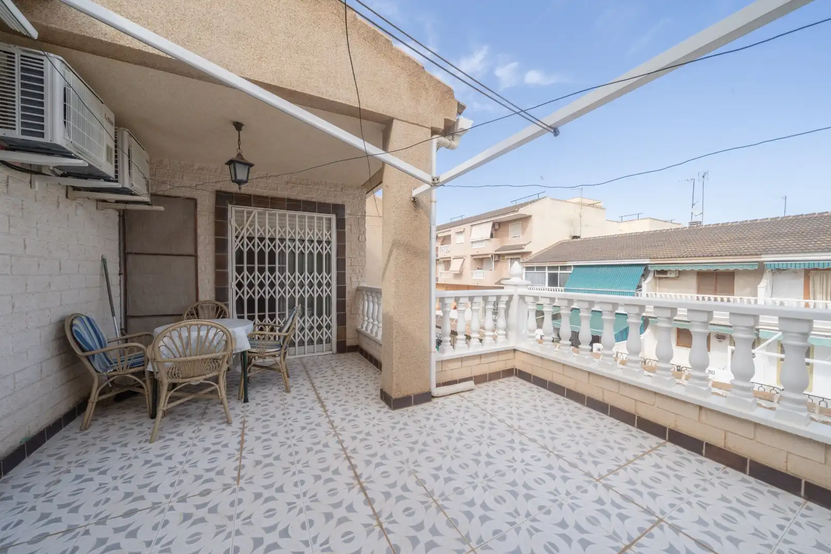 Terrassa de Casa adosada en venda en San Pedro del Pinatar amb Aire condicionat, Jardí privat i Terrassa