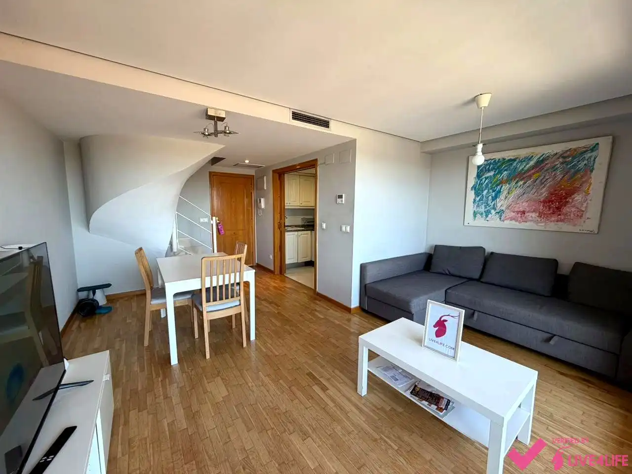 Sala d'estar de Pis de lloguer en Valencia amb Moblat i Balcó
