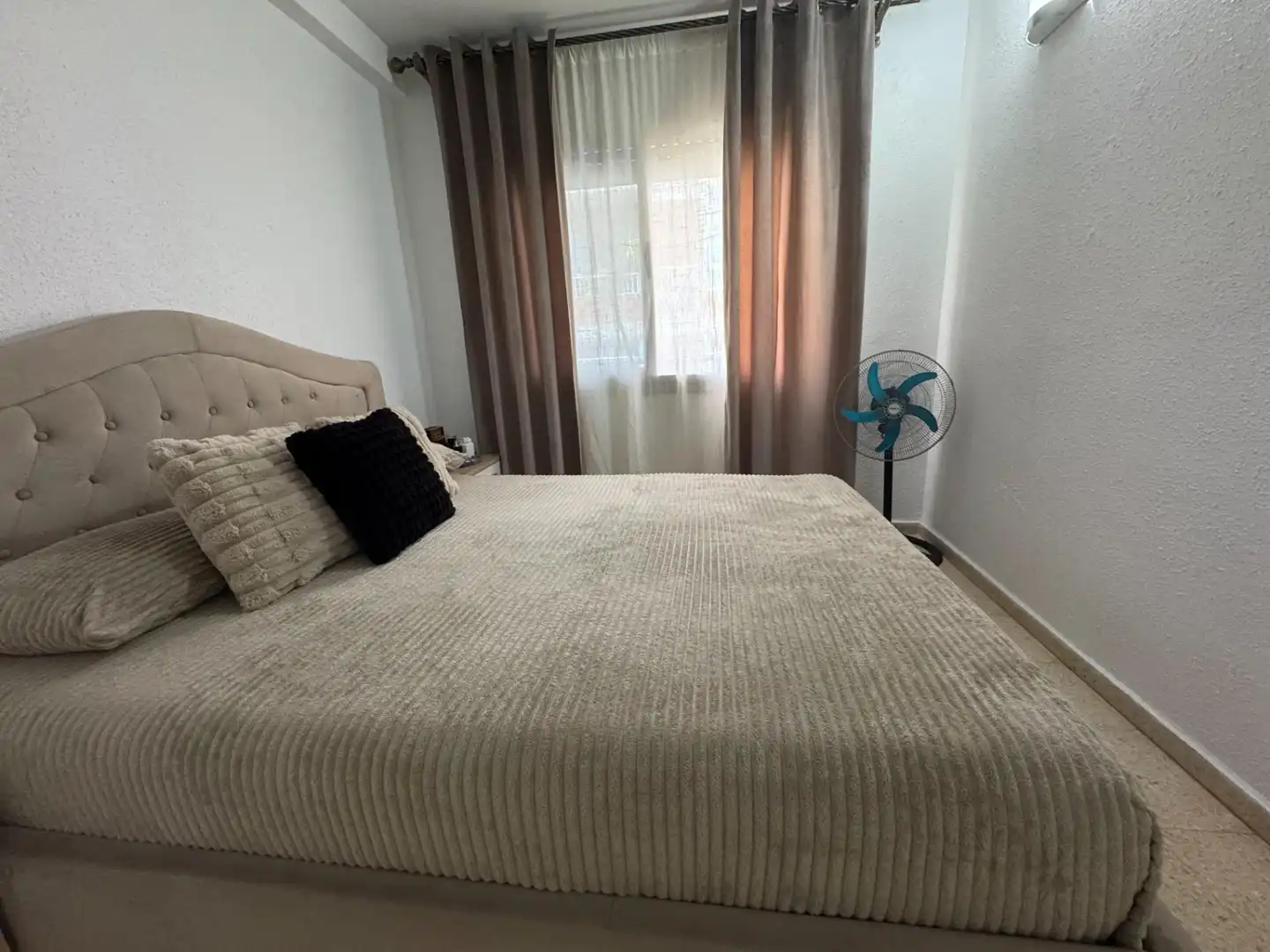 Piso con terraza en venta en Calle MIGUEL HERNANDEZ, imagen 7