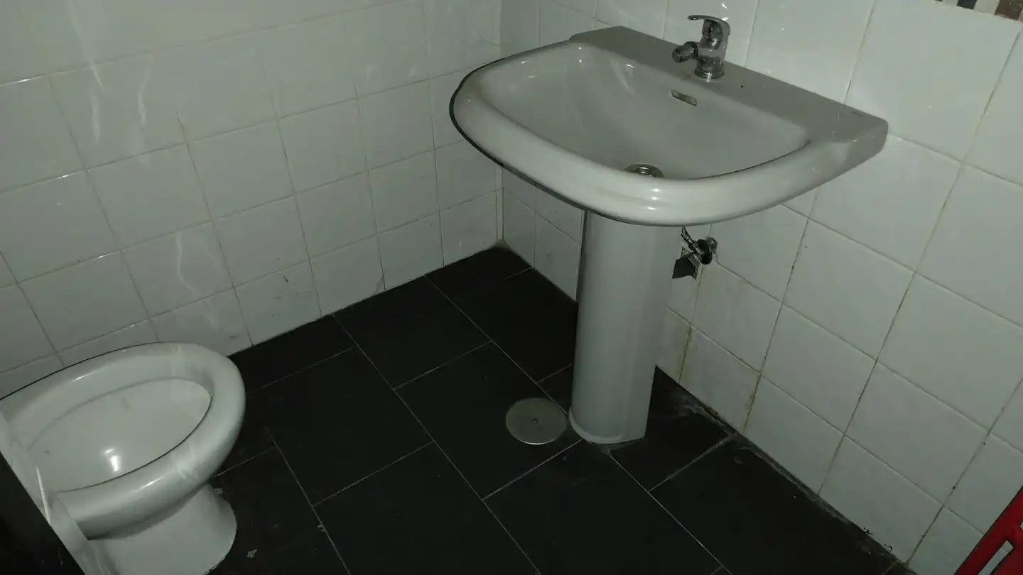 Bany de Nau industrial en venda en Avilés
