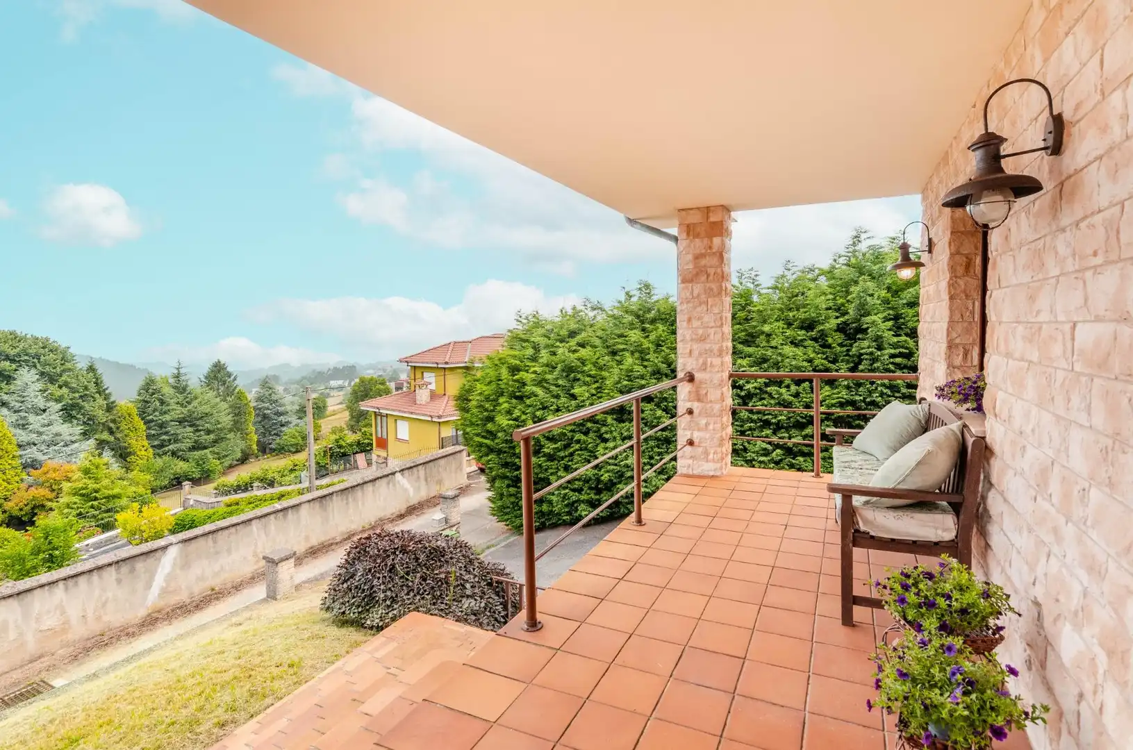 Terraza de Casa o chalet en venta en Pravia con Calefacción, Jardín privado y Parquet