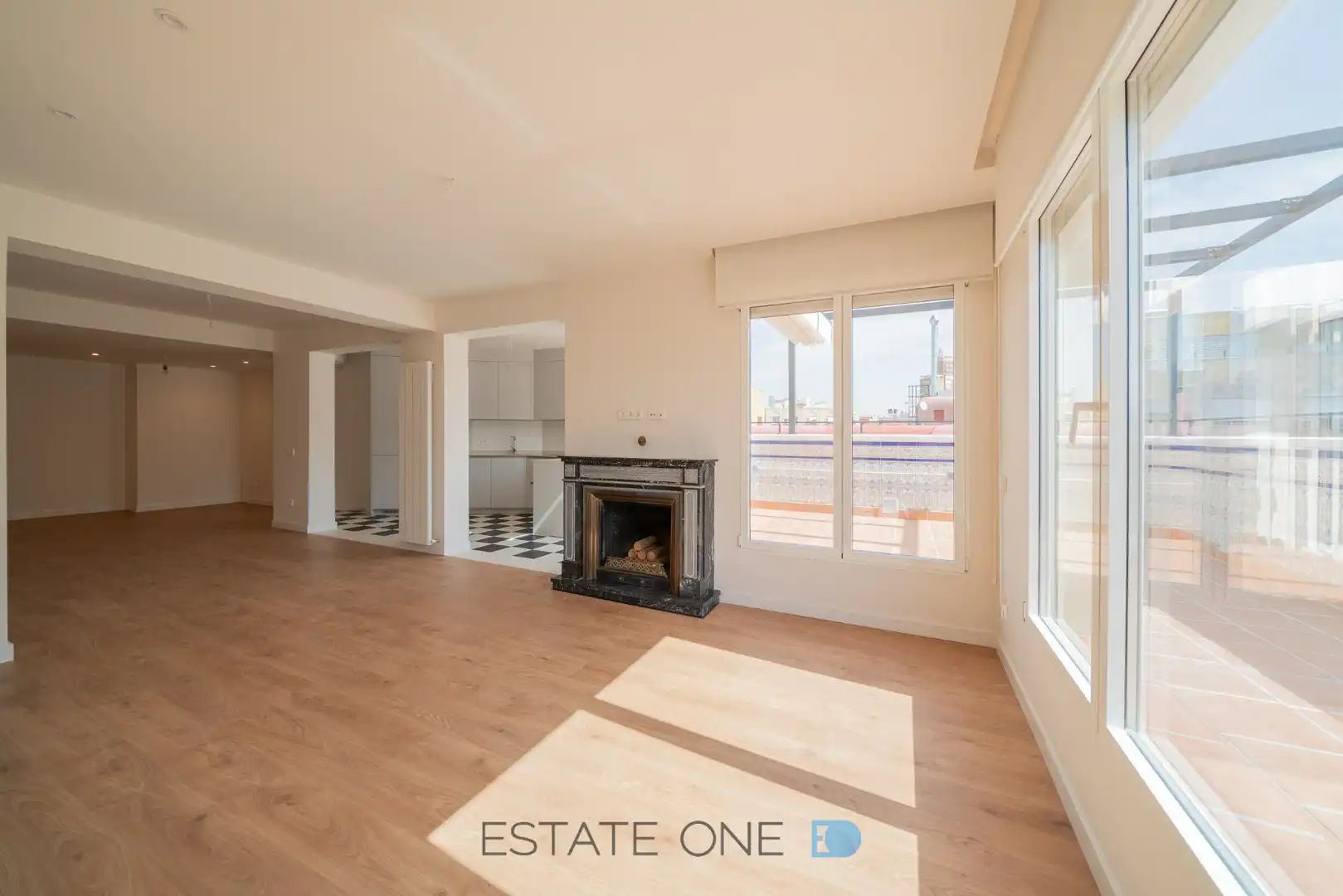 Sala d'estar de Àtic de lloguer en Madrid amb Aire condicionat, Calefacció i Parquet