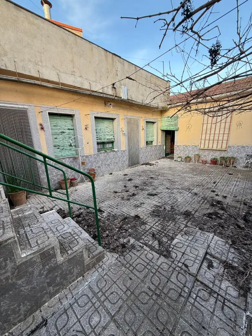 Vista exterior de Casa o chalet en venta en Puertollano con Calefacción y Terraza
