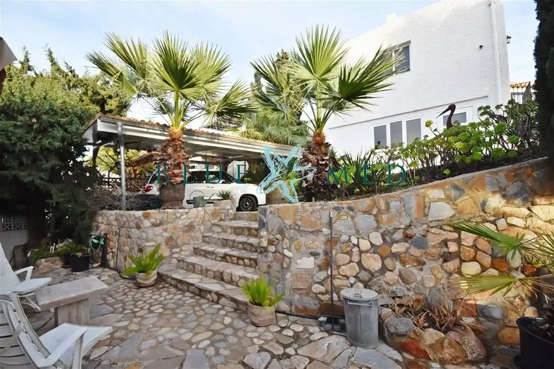 Casa o xalet en venda en Cartagena amb Aire condicionat, Calefacció i Jardí privat