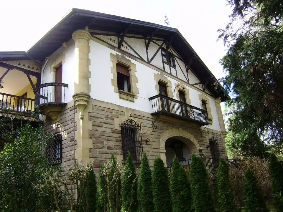 Vista exterior de Casa o xalet en venda en Elorrio amb Calefacció