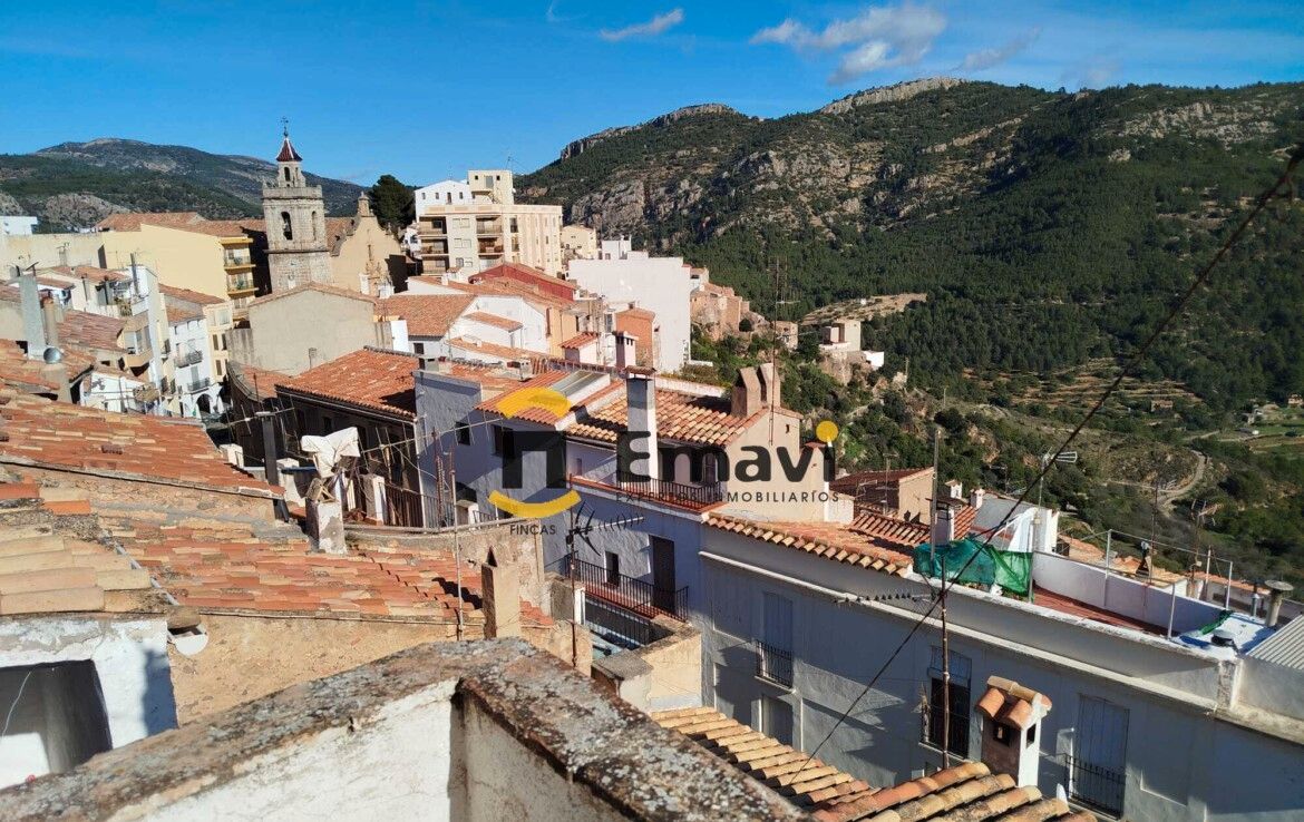 Exterior view of House or chalet for sale in Llucena / Lucena del Cid  with Terrace