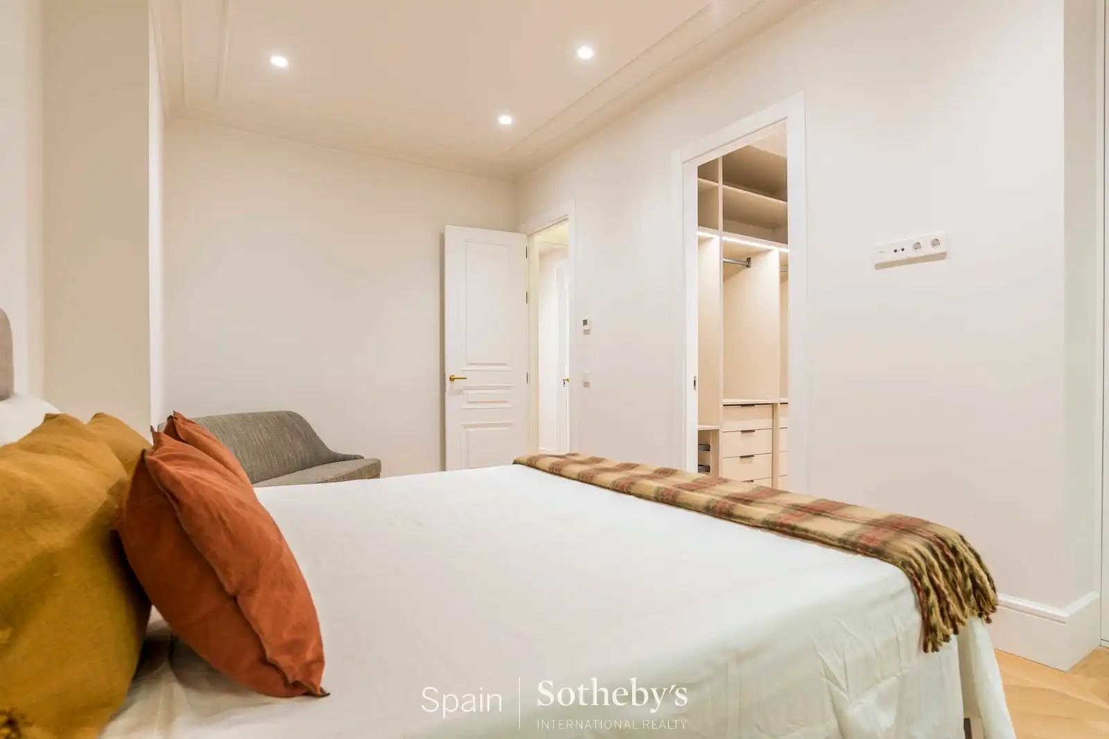 Habitación de Apartamento en venta en Madrid con Aire acondicionado, Calefacción y Trastero
