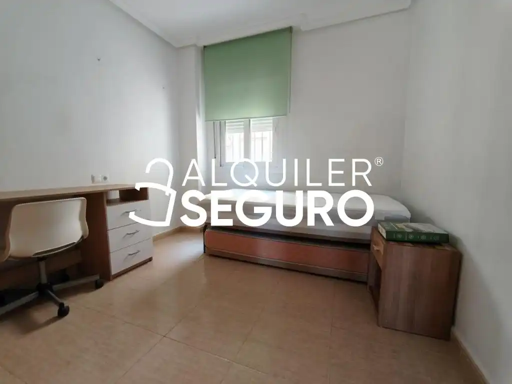 Habitación de Piso de alquiler en San Vicente del Raspeig / Sant Vicent del Raspeig con Aire acondicionado, Terraza y Piscina