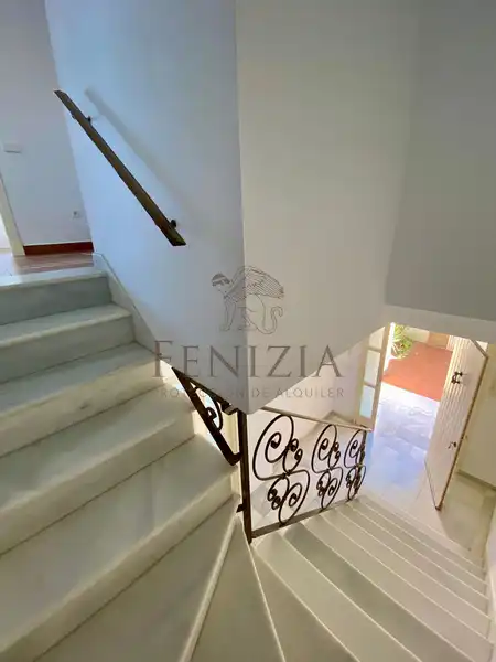 Detached homes for rent in El Puerto de Santa María  with Air Conditioner, Private garden and Storage room
