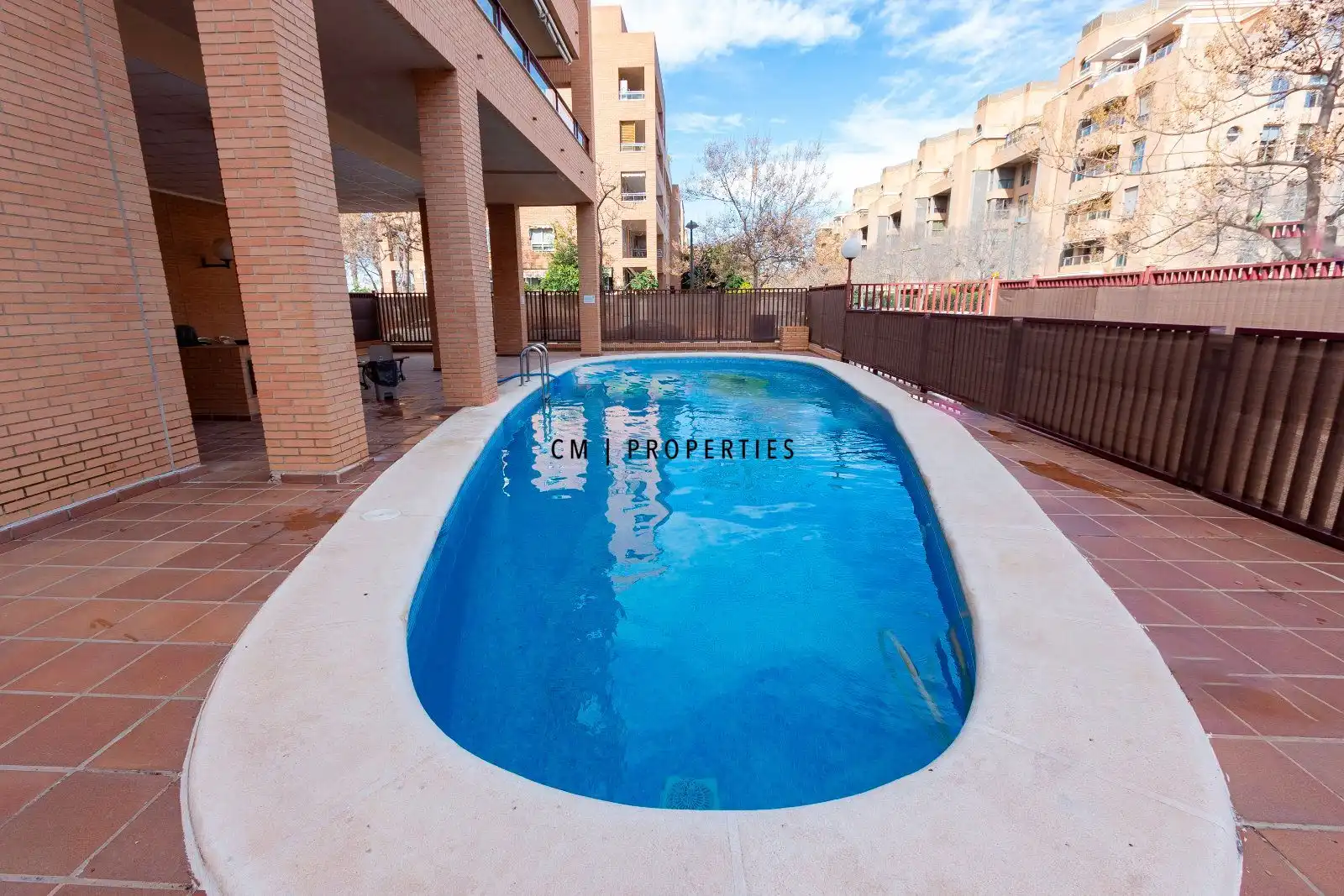 Piscina de Pis en venda en Valencia amb Aire condicionat, Calefacció i Terrassa