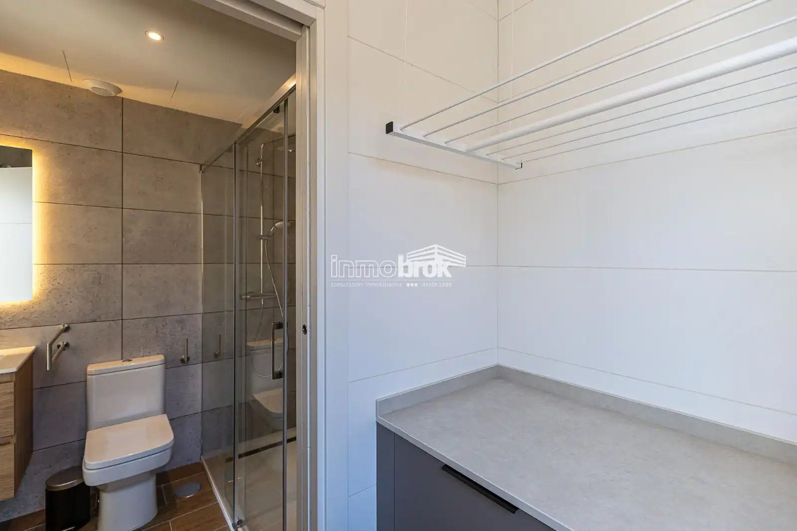 Baño de Piso de alquiler en Madrid con Aire acondicionado, Trastero y Piscina