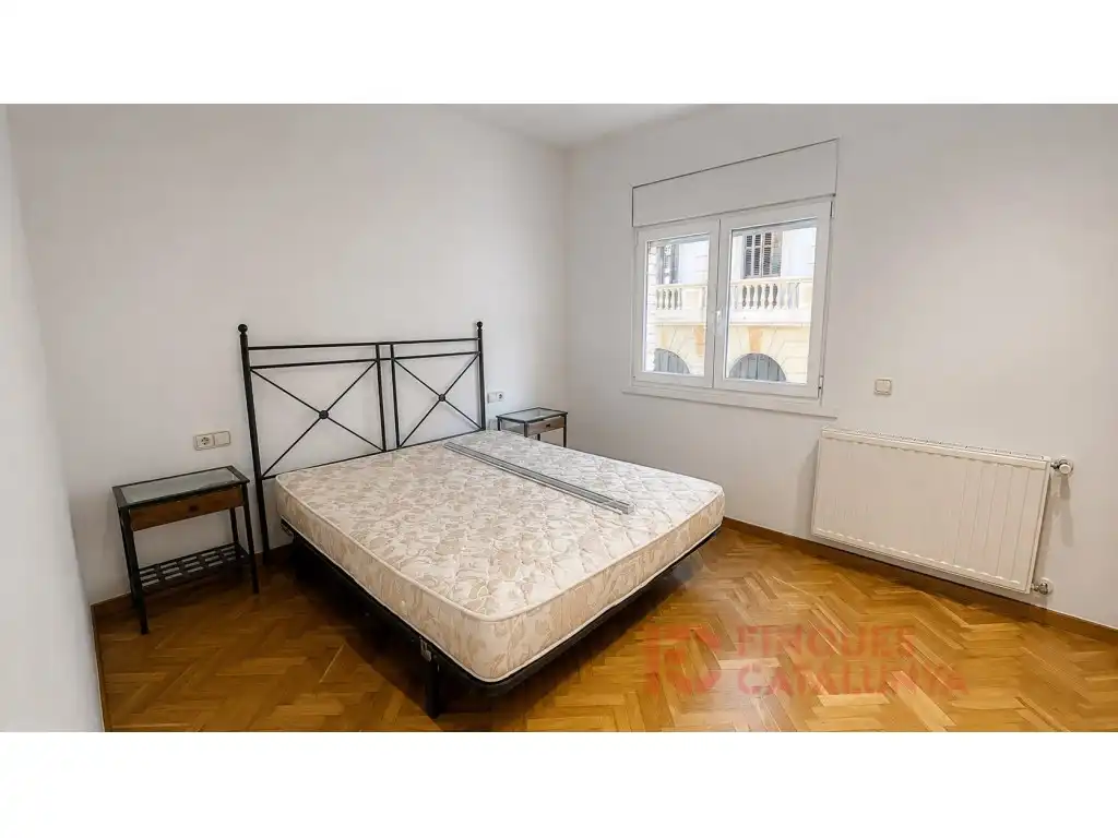 Schlafzimmer von Wohnung zum Verkauf in Girona