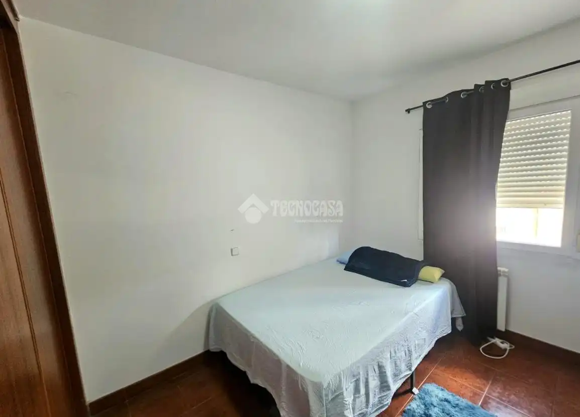 Schlafzimmer von Einfamilien-Reihenhaus zum Verkauf in Calera y Chozas mit Klimaanlage und Heizung
