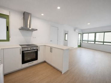 Apartamento con balcón en venta en Puerto