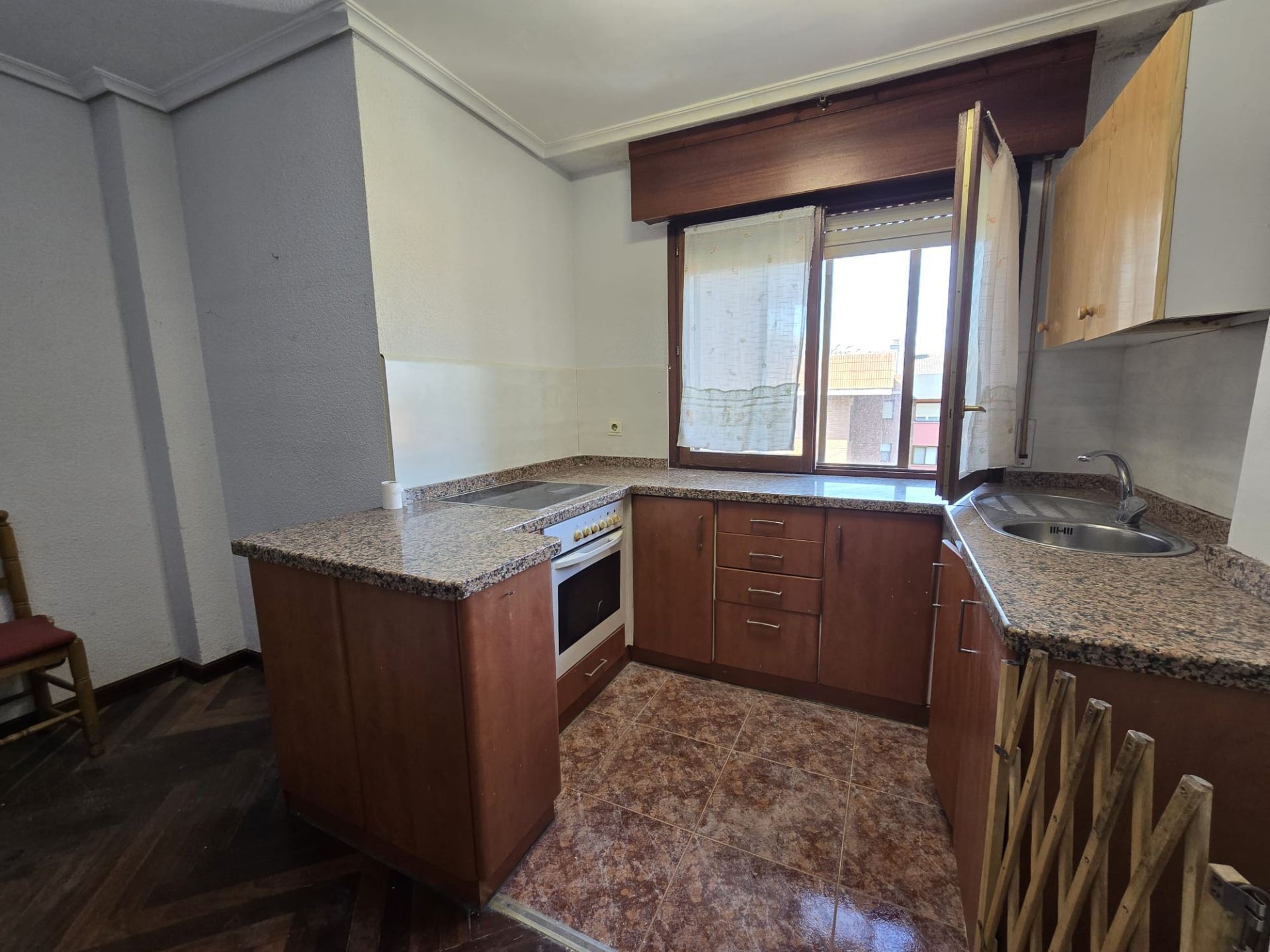Cocina de Apartamento en venta en Santo Domingo de la Calzada con Calefacción y Terraza
