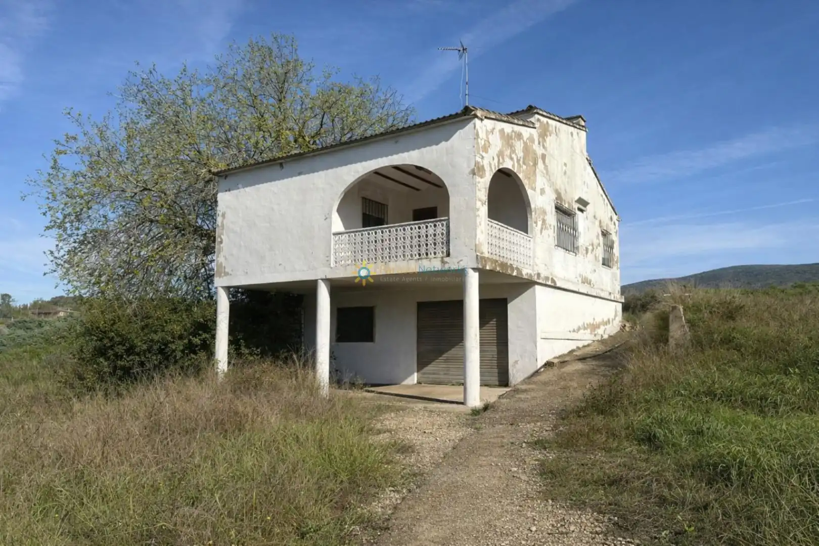 Außenansicht von Country house zum Verkauf in Benicolet mit Privatgarten und Terrasse