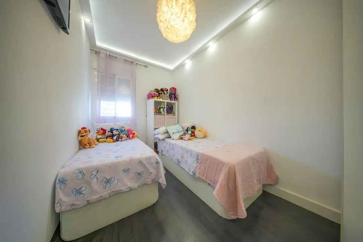Habitación de Piso en venta en Madrid con Aire acondicionado y Calefacción