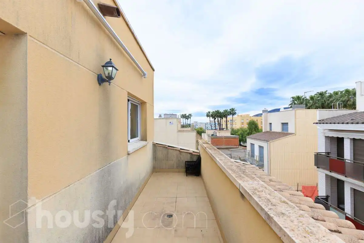 Terraza de Dúplex en venta en La Ràpita con Aire acondicionado, Calefacción y Parquet
