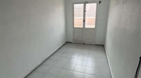 Foto 3 de Apartamento en venta en N/a, 80, Carrús Este, Alicante