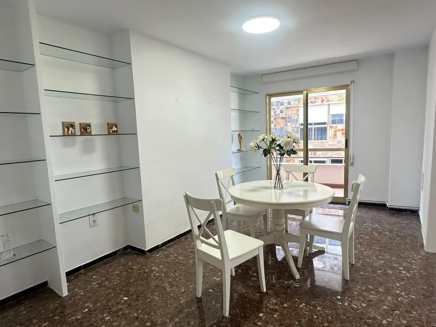 Comedor de Piso de alquiler en Sagunto / Sagunt con Calefacción, Amueblado y Balcón