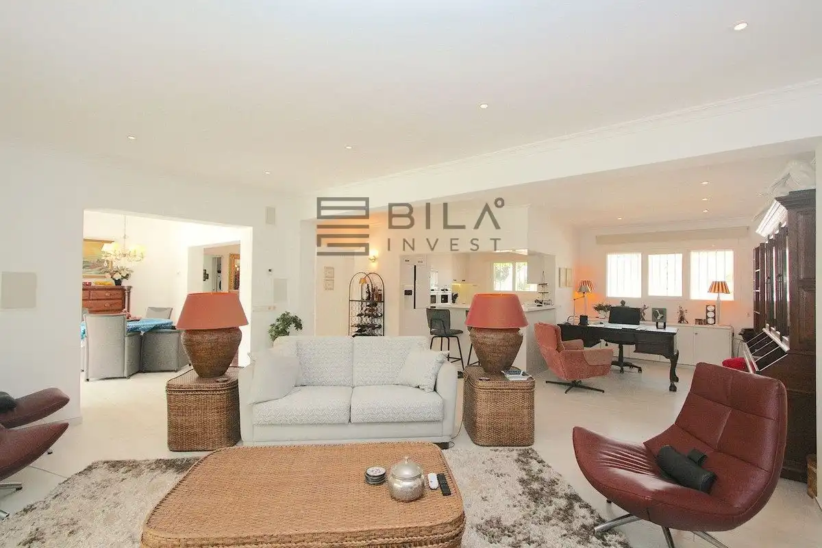 Sala d'estar de Casa o xalet en venda en Mijas amb Aire condicionat, Terrassa i Traster