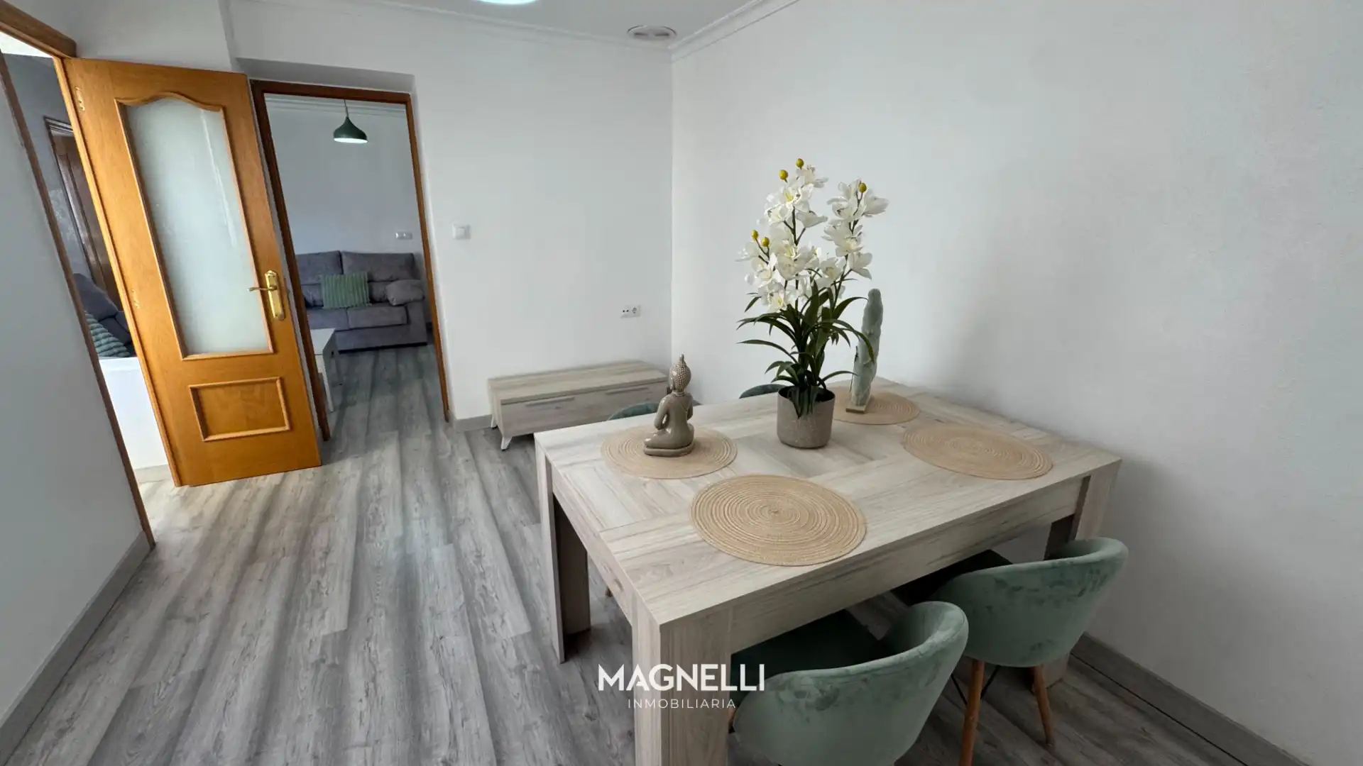 Comedor de Piso en venta en Elda con Aire acondicionado y Amueblado