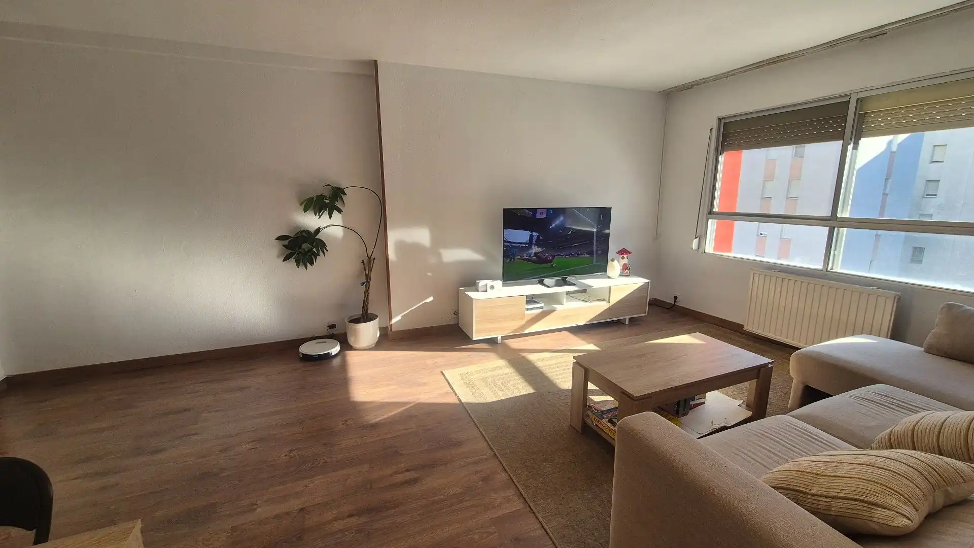 Sala de estar de Piso en venta en Laguna de Duero con Calefacción y Amueblado