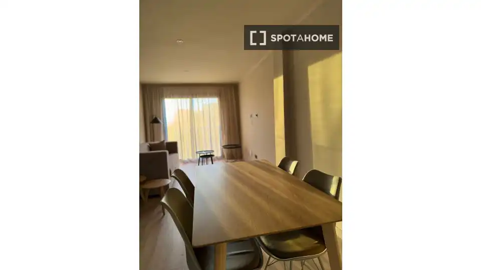 Comedor de Piso de alquiler en Santa Coloma de Gramenet con Aire acondicionado, Calefacción y Amueblado