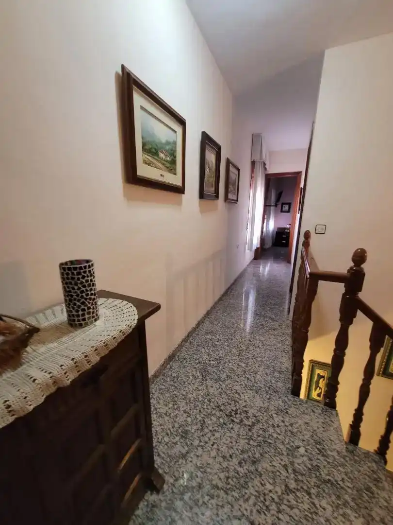 Casa o xalet en venda en Baza amb Aire condicionat, Jardí privat i Traster
