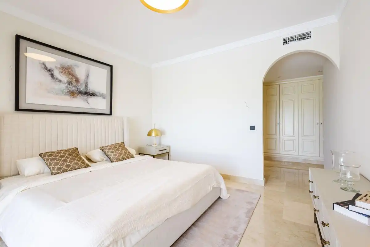 Habitación de Dúplex en venta en Marbella con Aire acondicionado, Calefacción y Jardín privado