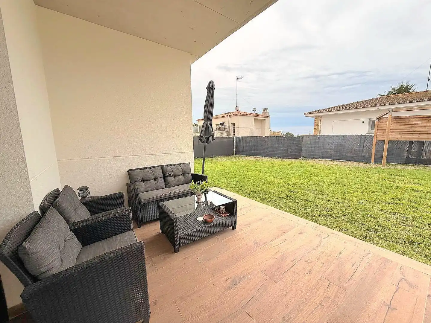 Terrassa de Casa o xalet en venda en Cunit amb Aire condicionat, Calefacció i Jardí privat